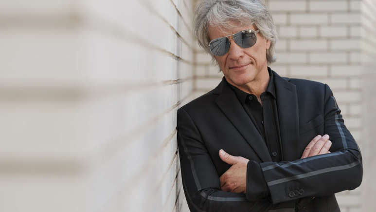 El líder de Bon Jovi celebra la llegada de su nieta con emoción, humor y una nueva melodía en su vida