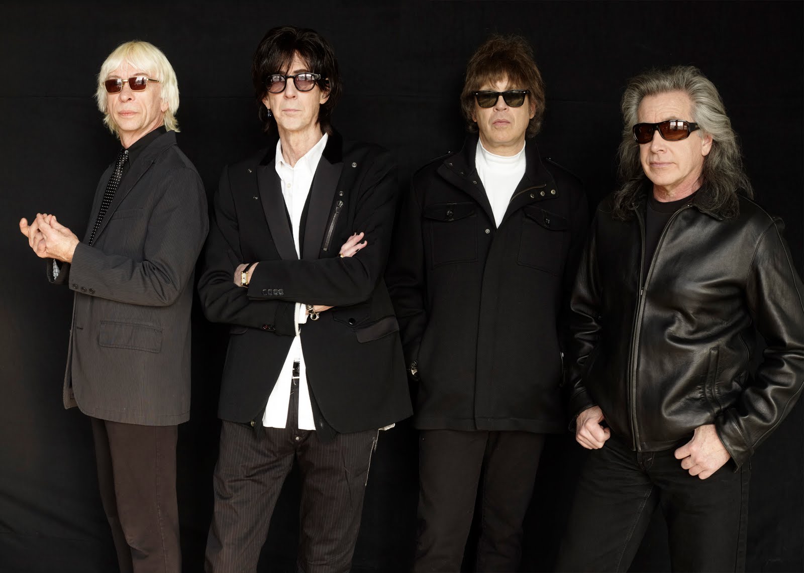 Elliot Easton, David Robinson y Greg Hawkes se reúnen para dar forma a nuevas canciones a partir de maquetas dejadas por Ric Ocasek