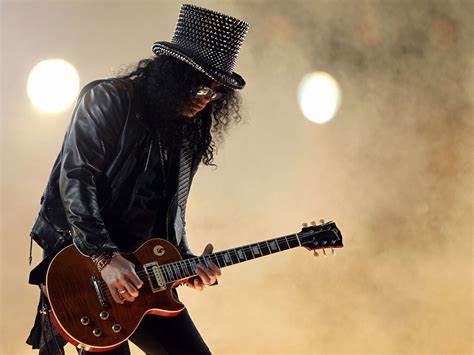 El guitarrista de Guns N’ Roses cuestiona el enfoque visual del recinto más futurista del mundo y reabre el debate sobre la autenticidad en los conciertos de rock