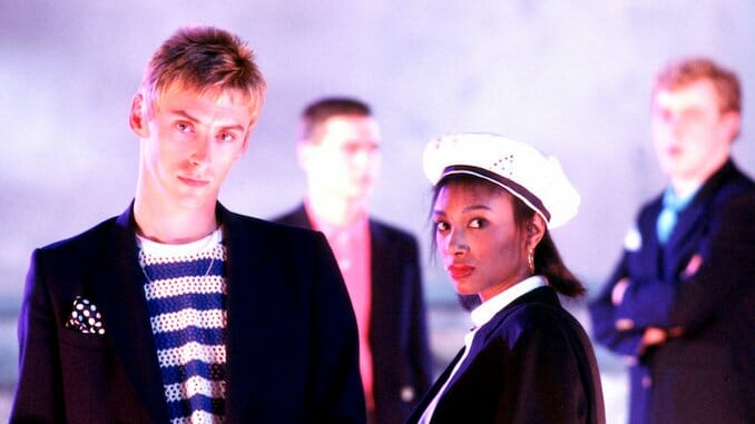 El debut de la banda liderada por Paul Weller regresa en una edición de lujo con maquetas, grabaciones en directo y sesiones de la BBC, disponible en formatos de 6 CD y 3 vinilos