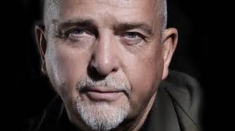 De Joe Walsh a Lady Gaga, pasando por The Police, Whitesnake y Peter Gabriel: un repaso histórico y cultural con sabor a fuet y mirada a la ciencia en femenino