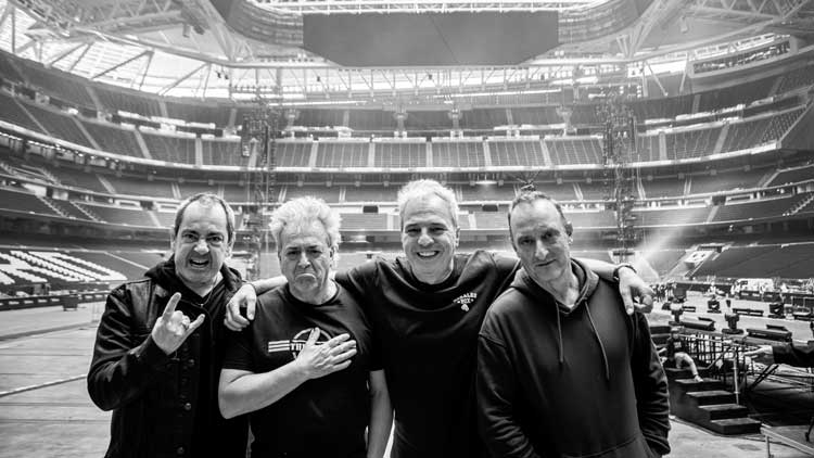 El tour acompaña al estreno del documental homónimo y recorrerá el país de mayo a diciembre con paradas en grandes recintos y festivales