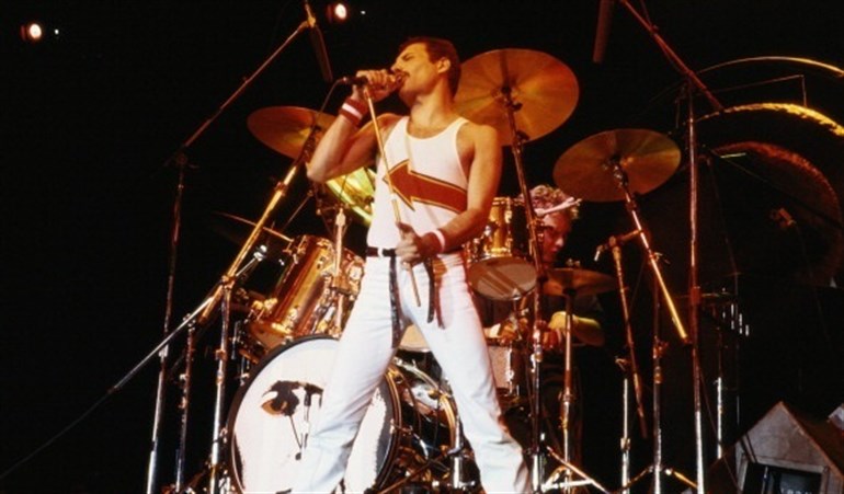 Una nueva obra sobre el cantante, llamada Â«Freddie Mercury: A life, in his own wordsÂ», recopila prácticamente todo lo que dijo en su vida logrando un trasunto de autobiografía