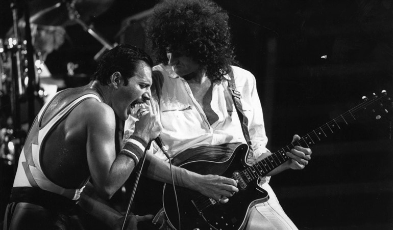 Freddie Mercury falleció el 24 de noviembre de 1991 pero, 28 años después, sus allegados aún siguen recibiendo regalos navideños del que fuera carismático e icónico vocalista de Queen