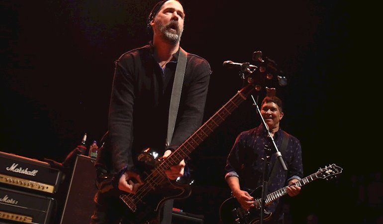 Dave Grohl y Pat Smear, miembros de Foo Fighter y excomponentes de Nirvana, se han reunido de nuevo con su antiguo compañero Krist Novoselic