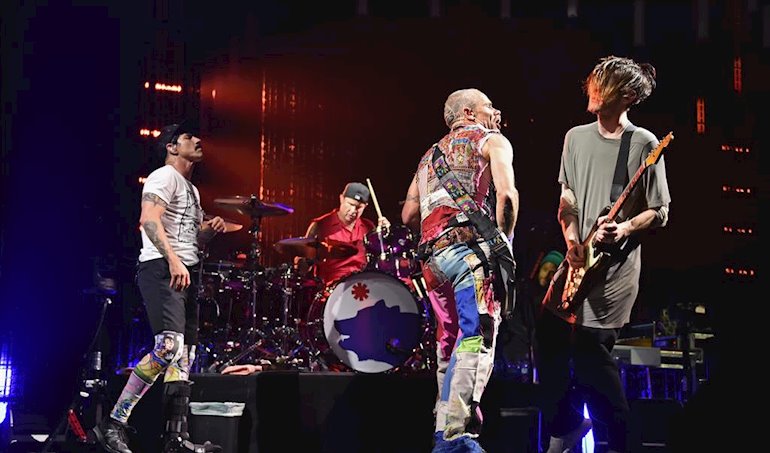 Josh Klinghoffer ha relatado cómo el resto de Red Hot Chili Peppers le comunicó que estaba despedido debido al regreso de John Frusciante al seno del grupo californiano