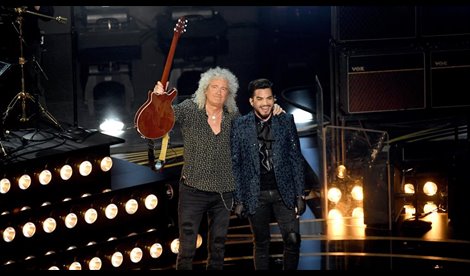 Forzados a posponer su gira europea de este verano debido al coronavirus, Queen + Adam Lambert continúan el show online