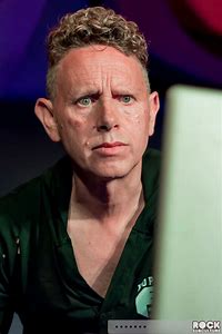 El miembro de los Depeche Mode publicará el 29 de enero epé en solitario