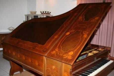 Se trataba de un Bechstein Grand Piano de un siglo de antigÃ¼edad, un poco difícil de tocar pero que produjo un sonido realmente genuino y claro