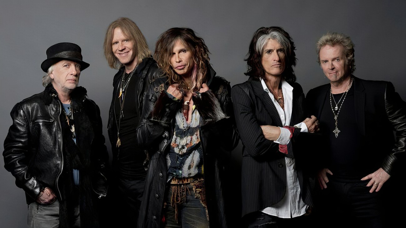 Joe Perry dice que Aerosmith tiene “bastante material de archivo de los años 70” que la banda espera lanzar en varios formatos en los próximos años