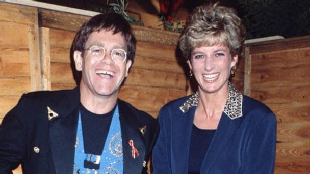 Sir Elton John ha rendido homenaje a Diana, Princesa de Gales, en el 25 aniversario de su muerte, escribiendo el mensaje: “Siempre te extrañaremos”
