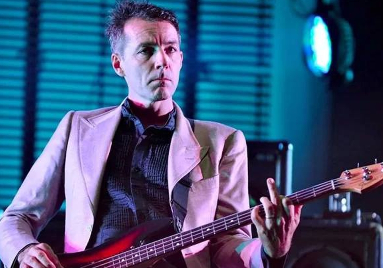 El músico y productor británico, que ya había anunciado que no estaría en los conciertos de la banda este verano, llevaba tres meses ingresado en el hospital