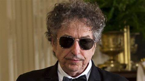 Contra los cambios, hay artistas que deciden revelarse. Bob Dylan, por ejemplo, ha optado por que en su próxima gira el público centre las miradas en el escenario y no en las pantallas de sus teléfonos