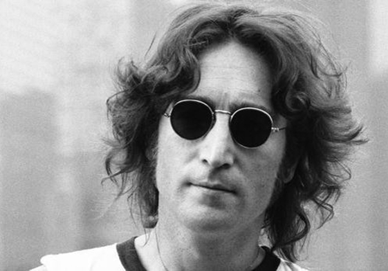 Se trata de un disco de cuatro canciones desconocidas hasta ahora grabado por John Lennon, ensayos de 